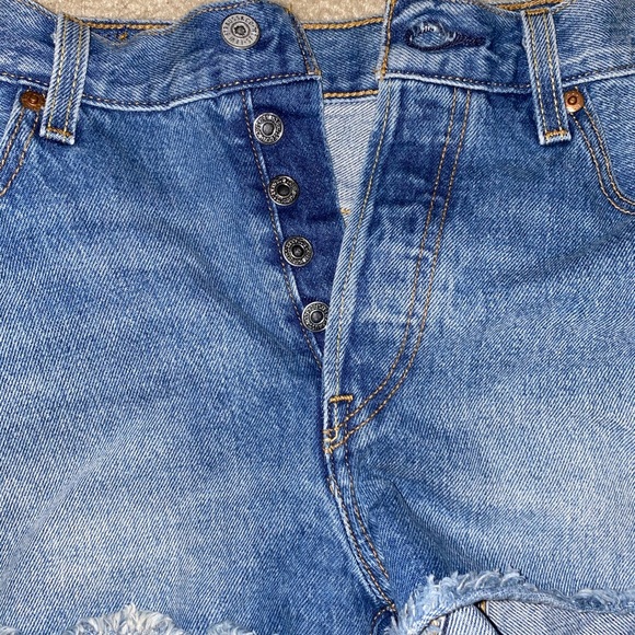 Levi 501 shorts - Picture 4 of 4